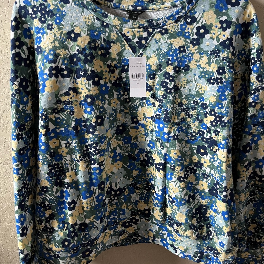 Ann Taylor Women’s Floral Print Sweatshirt Size M Multicolor 100% Cotton NWT - Picture 5 of 9